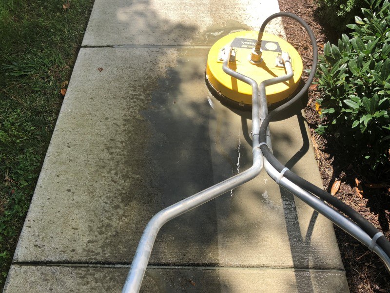 Concrete Cleaning & House Washing