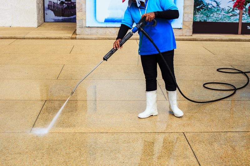 Commercial pressure washing service